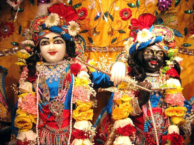 Mahamantra – Hare Krishna First or Hare Rama First? – Romapada